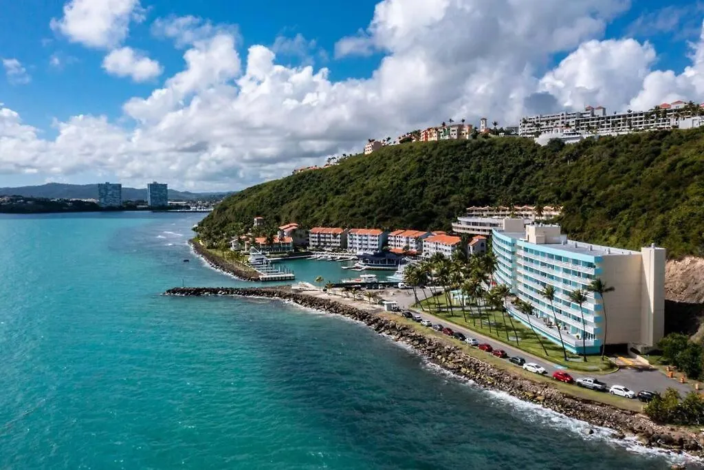 Chic Oceanfront Studio Condo Fajardo