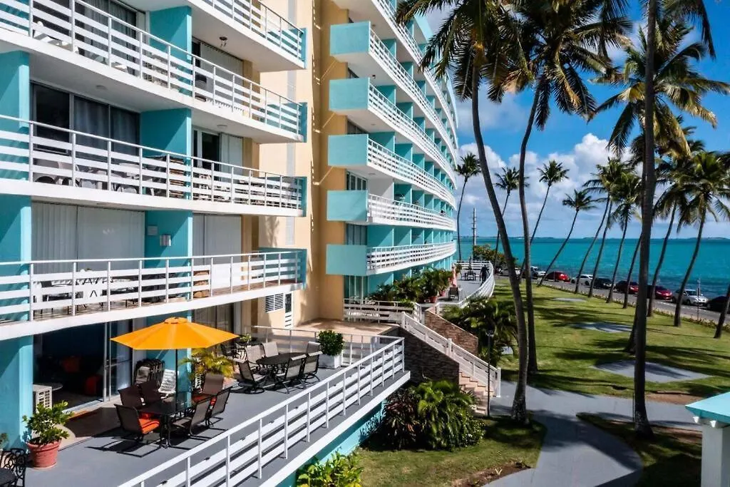 Chic Oceanfront Studio Condo Fajardo Lejlighed